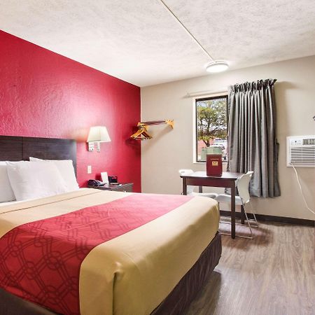 Red Lion Inn & Suites Olathe Kansas City Eksteriør billede