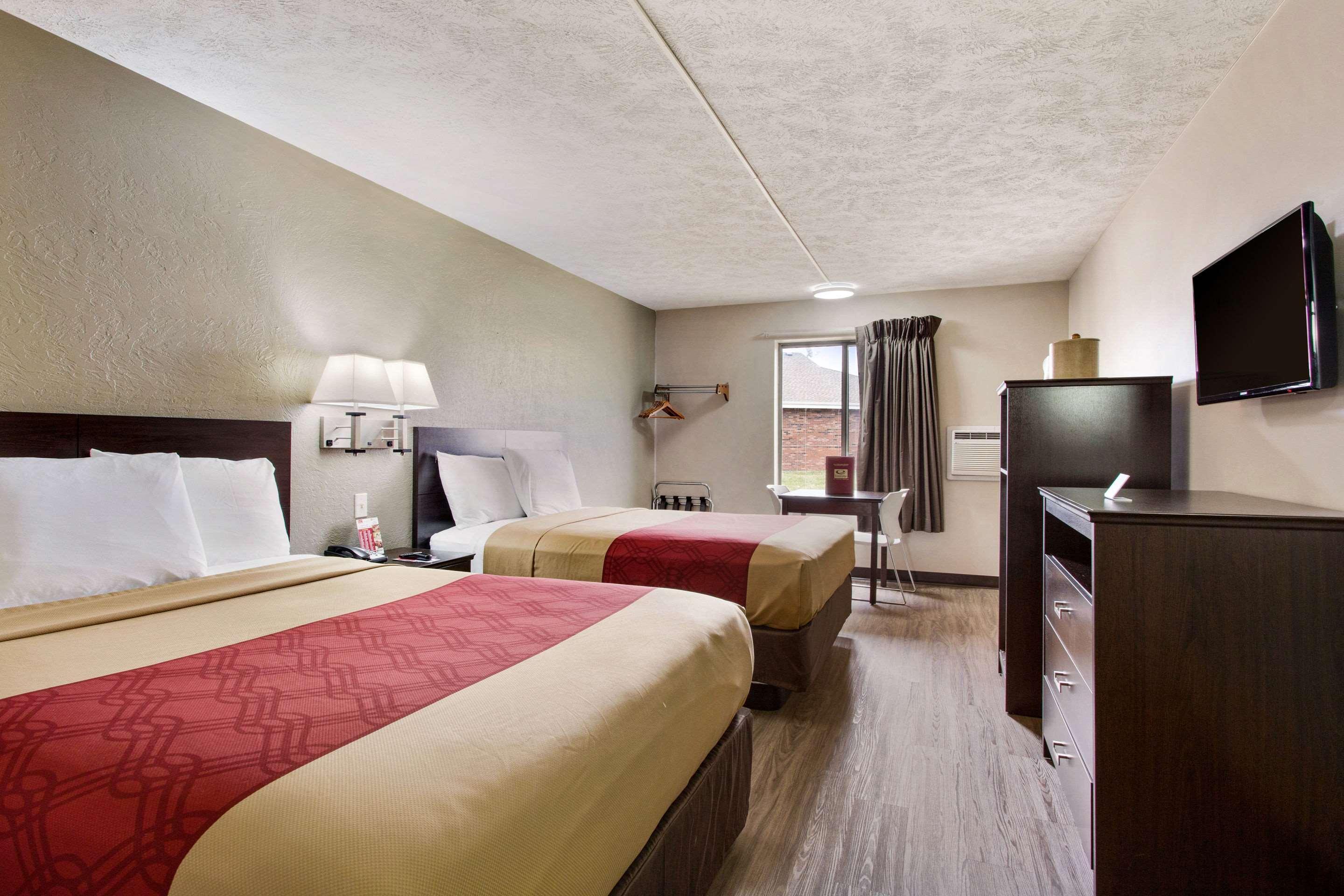 Red Lion Inn & Suites Olathe Kansas City Eksteriør billede