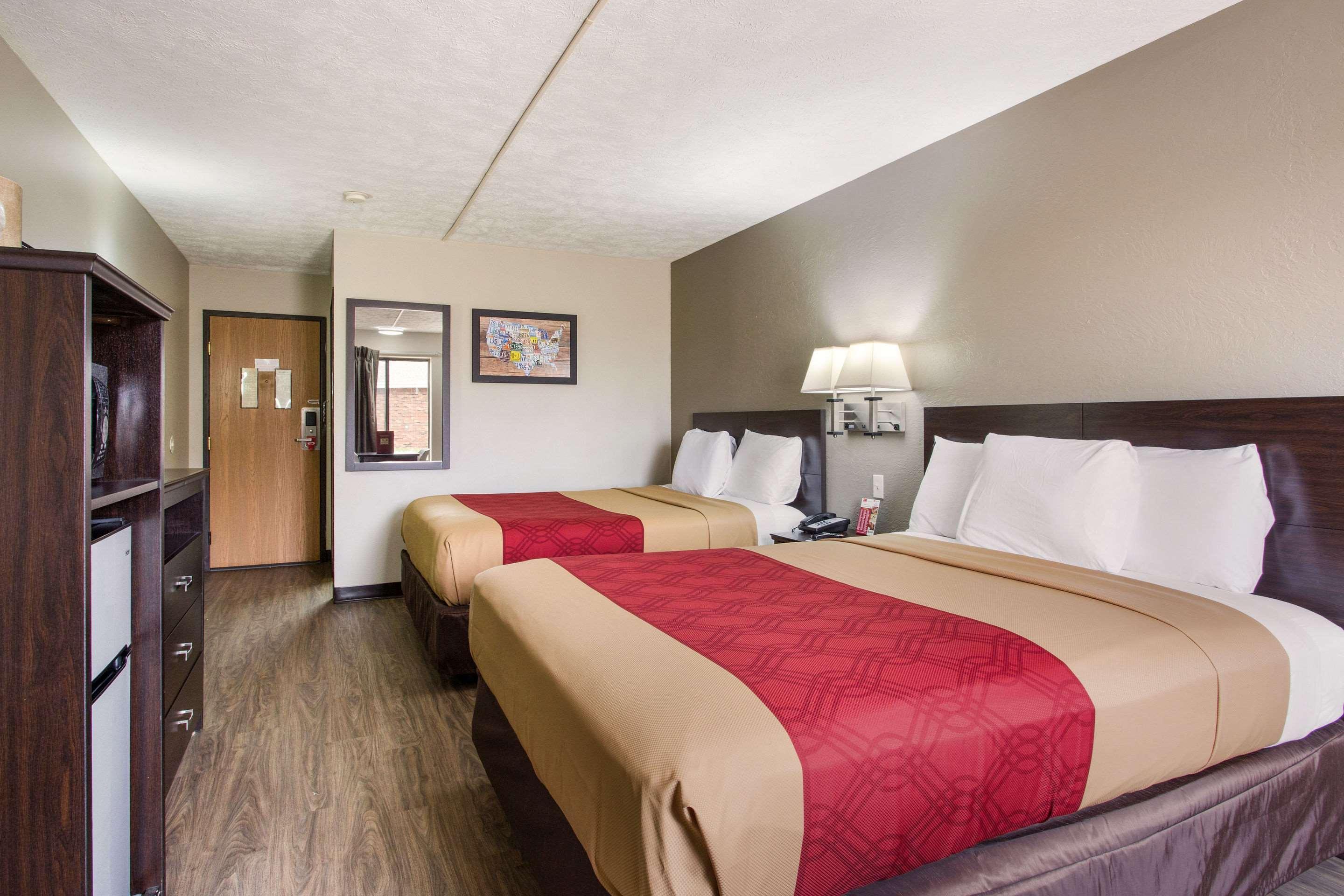 Red Lion Inn & Suites Olathe Kansas City Eksteriør billede