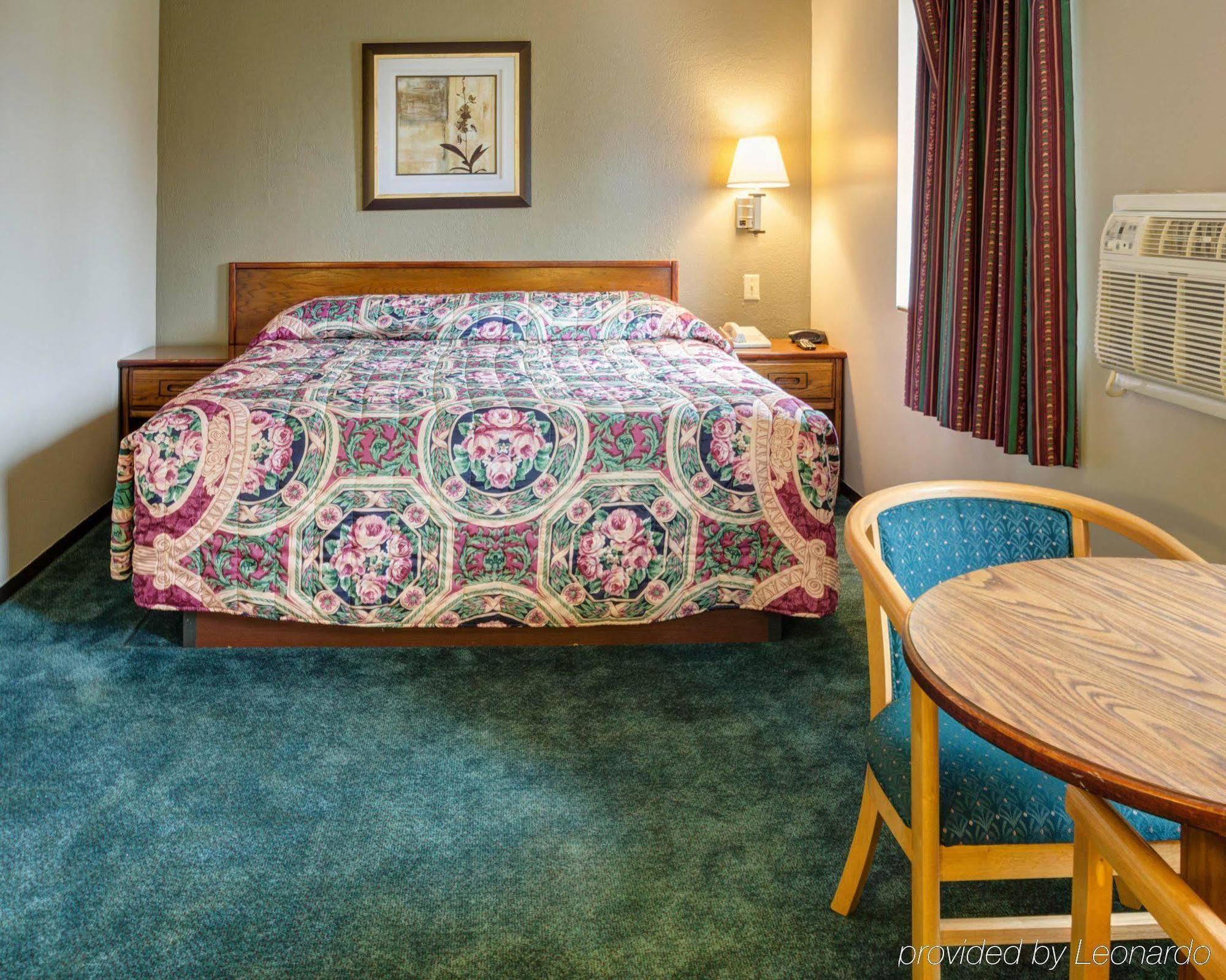 Red Lion Inn & Suites Olathe Kansas City Eksteriør billede